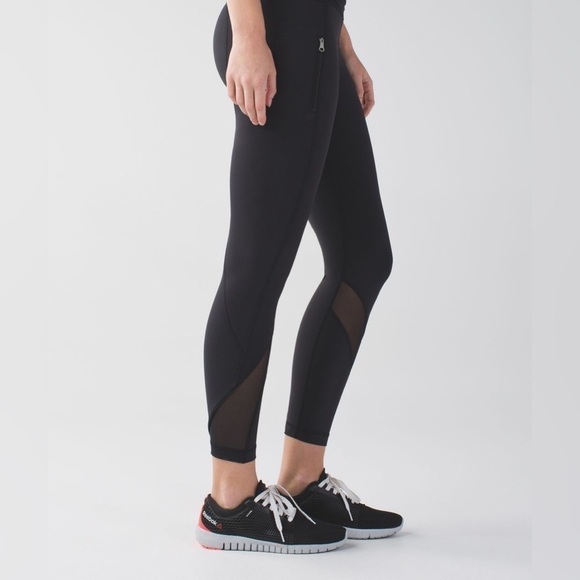 Lululemon Inspire Tight II (Mesh)
Black size 4 - Picture 16 of 16